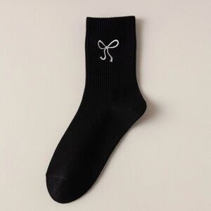 Embroidered Bow Crew SOCKS